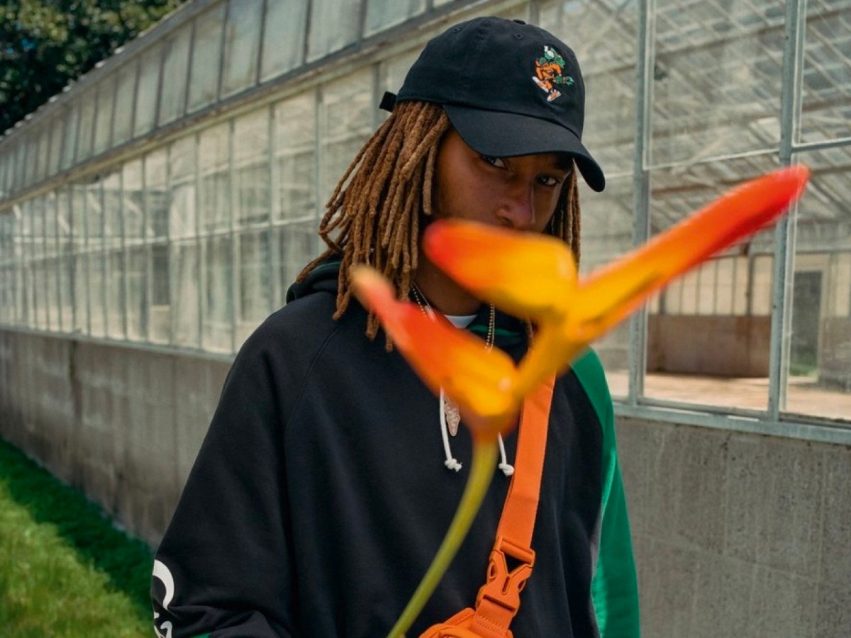 SPEAKING WITH : ANWAR&nbsp;CARROTS
